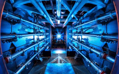 EEUU logra en primicia una reacción de fusión nuclear en la que genera más energía de la que usa para producirla.